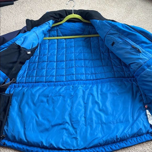 LL Bean Rugged Ridge Parka - Picture 7 of 12